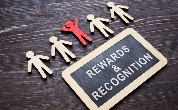 Rewards sign